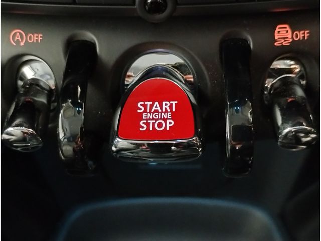 BMW MINI COOPER S 5DOOR 2021 Image 31