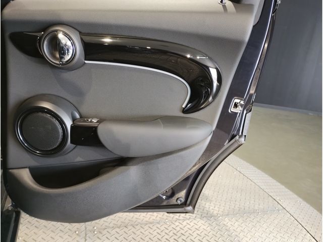 BMW MINI COOPER S 5DOOR 2021 Image 31