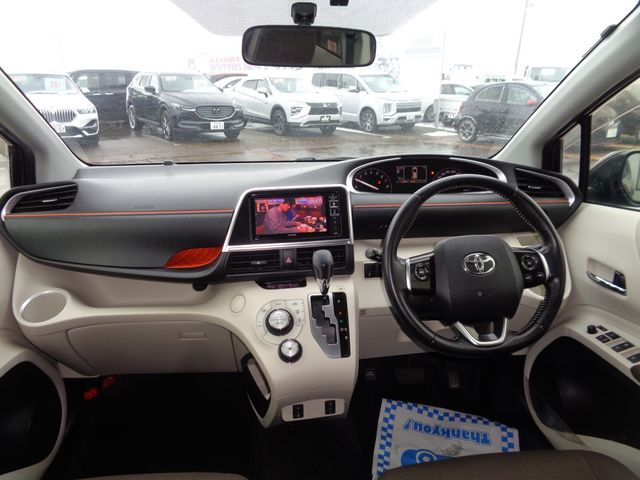 TOYOTA SIENTA 4WD 2016 Image 31