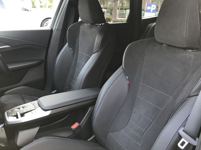 BMW IX1 2025 Image 31