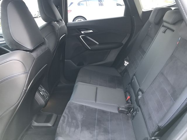 BMW IX1 2025 Image 31