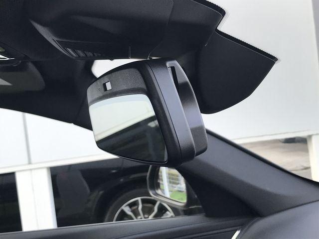 BMW IX1 2025 Image 31