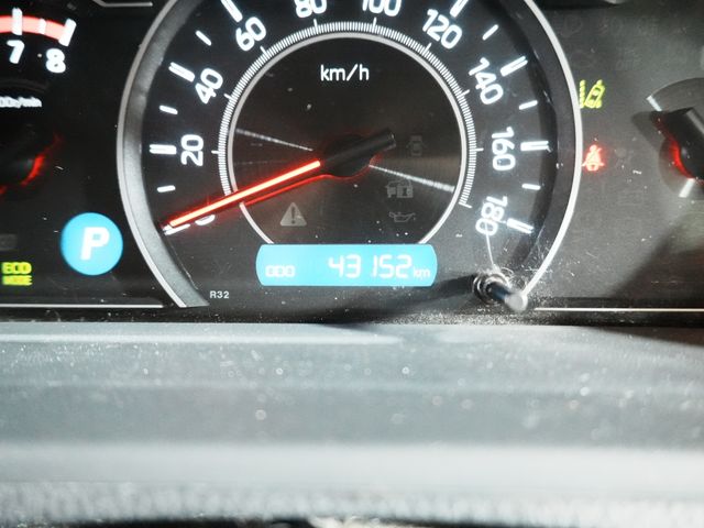 TOYOTA NOAH 2018 Image 31