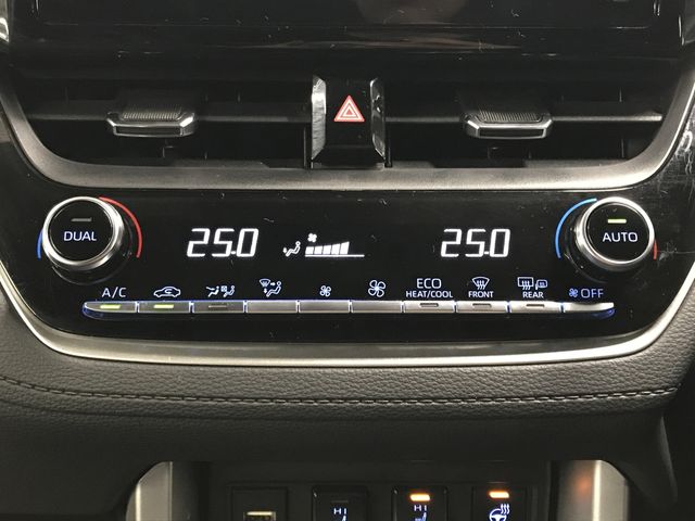 TOYOTA COROLLA CROSS HYBRID 2023 Image 31