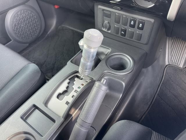 TOYOTA FJ CRUISER 4WD 2011 Image 31