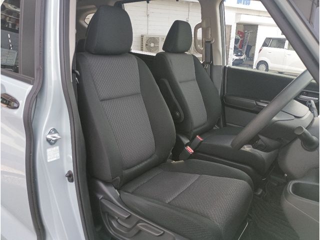 HONDA FREED HYBRID 2023 Image 31