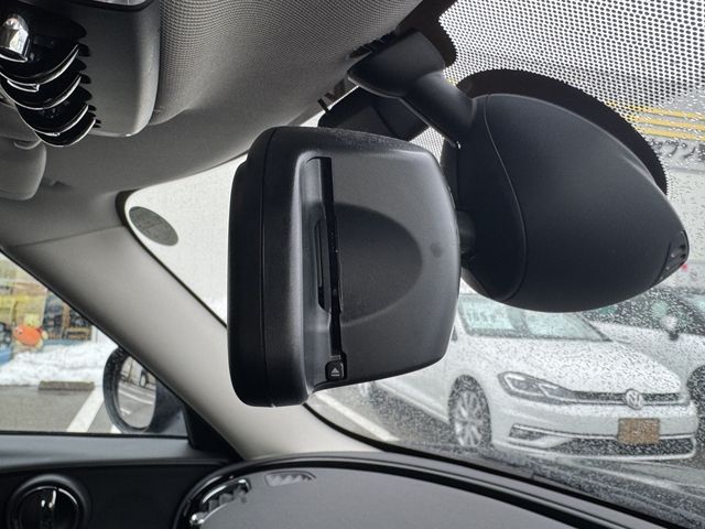 BMW MINI COOPER S CL 2017 Image 31