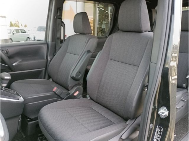 TOYOTA VOXY 2023 Image 31