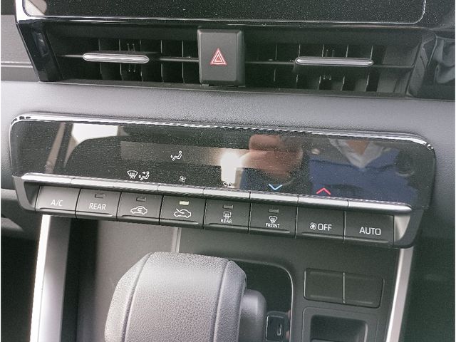 TOYOTA VOXY 2023 Image 31