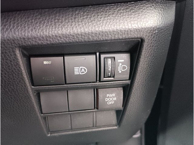 TOYOTA VOXY 2023 Image 31