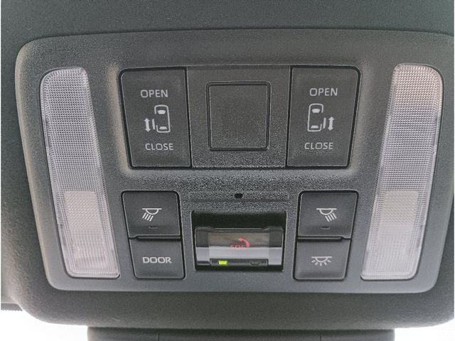 TOYOTA VOXY 2023 Image 31