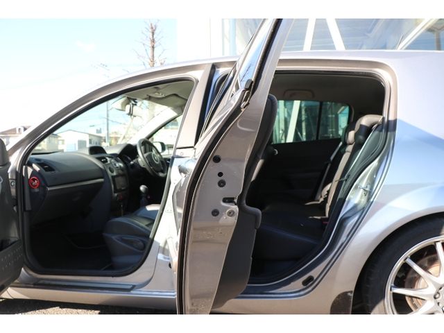 RENAULT MEGANE HATCH 2008 Image 31