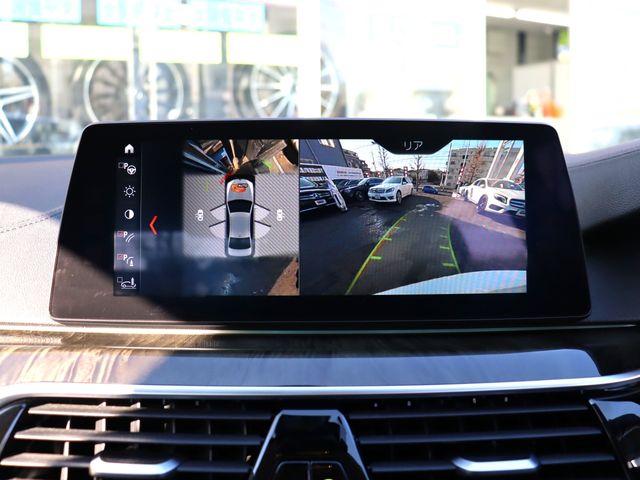 BMW 5SERIES SEDAN 2017 Image 31