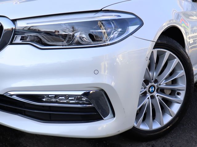 BMW 5SERIES SEDAN 2017 Image 31