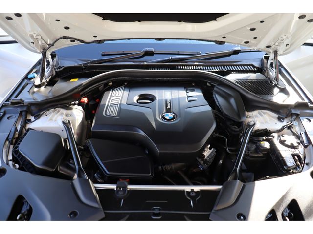 BMW 5SERIES SEDAN 2017 Image 31