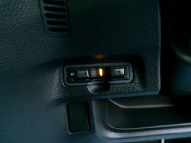 HONDA N BOX CUSTOM 2020 Image 31