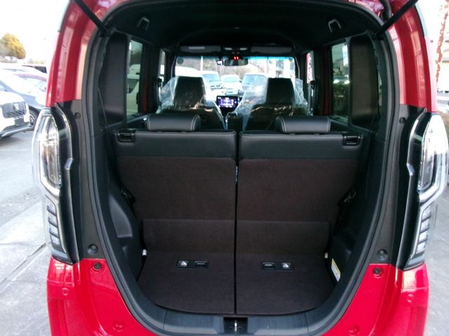 HONDA N BOX CUSTOM 2020 Image 31