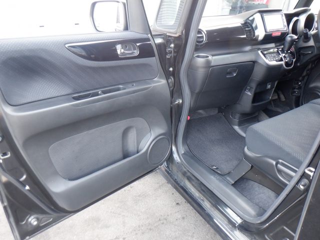 HONDA N BOX CUSTOM 2015 Image 31