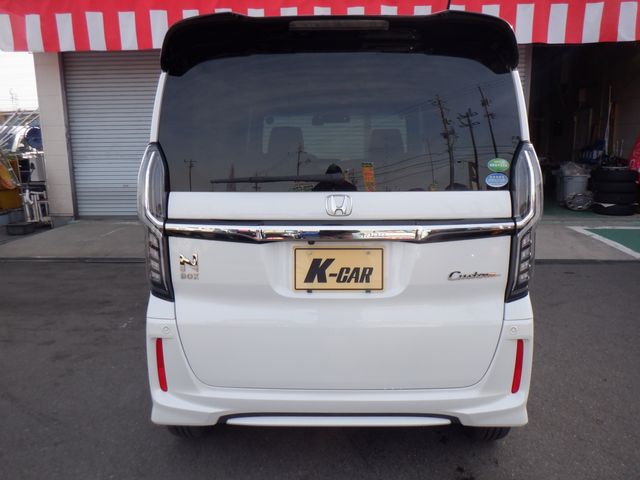 HONDA N BOX CUSTOM 2020 Image 31
