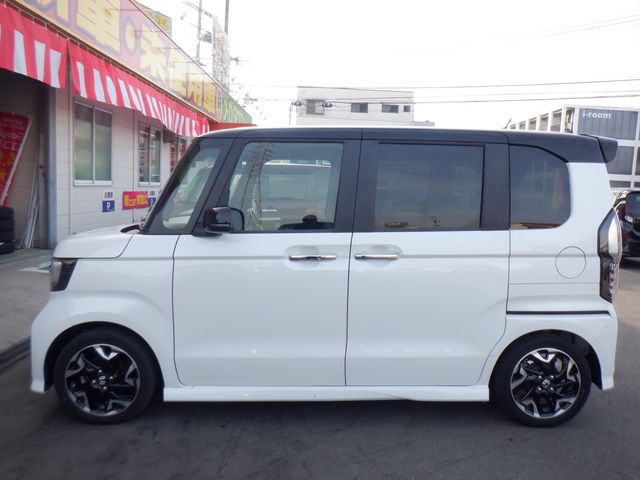 HONDA N BOX CUSTOM 2020 Image 31