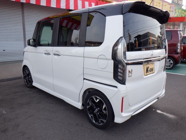 HONDA N BOX CUSTOM 2020 Image 31