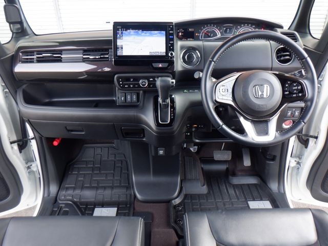 HONDA N BOX CUSTOM 2020 Image 31