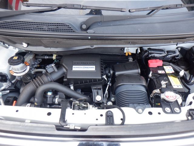 HONDA N BOX CUSTOM 2020 Image 31