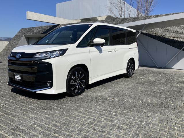 TOYOTA NOAH HYBRID 2023 Image 31