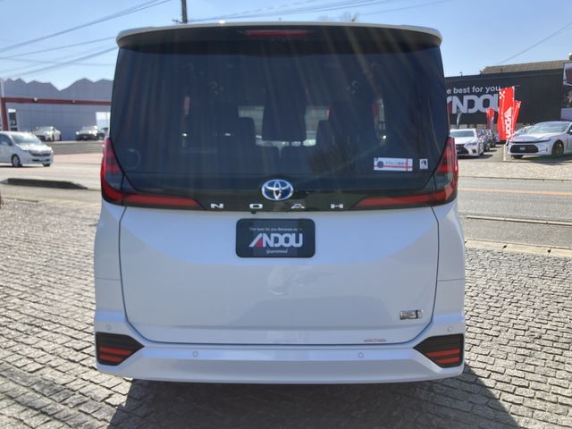 TOYOTA NOAH HYBRID 2023 Image 31