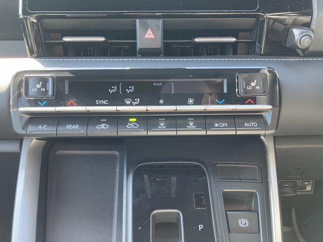 TOYOTA NOAH HYBRID 2023 Image 31