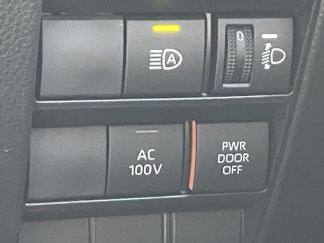 TOYOTA NOAH HYBRID 2023 Image 31