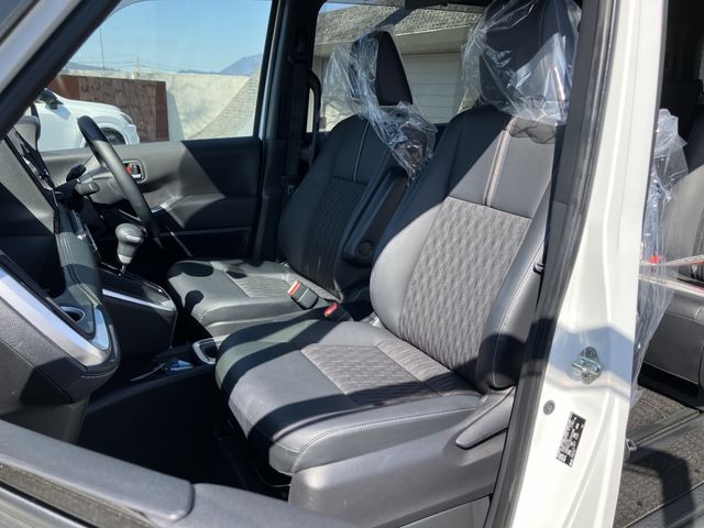 TOYOTA NOAH HYBRID 2023 Image 31