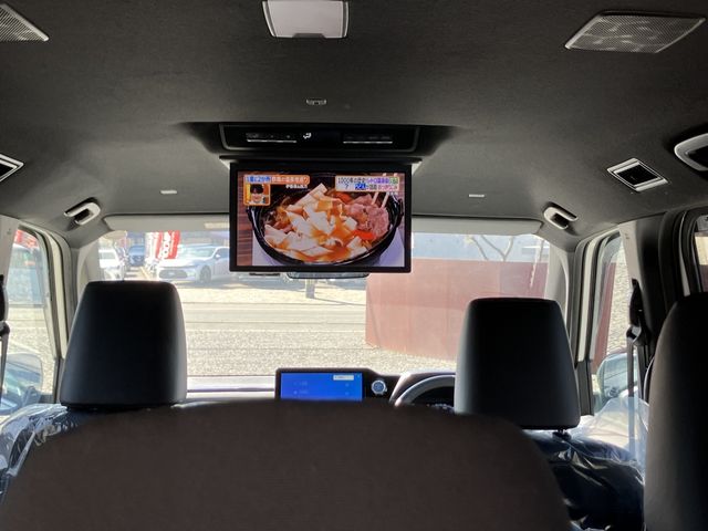 TOYOTA NOAH HYBRID 2023 Image 31