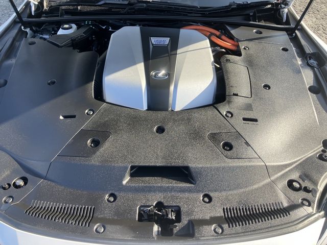 TOYOTA LEXUS LS500H 2022 Image 31