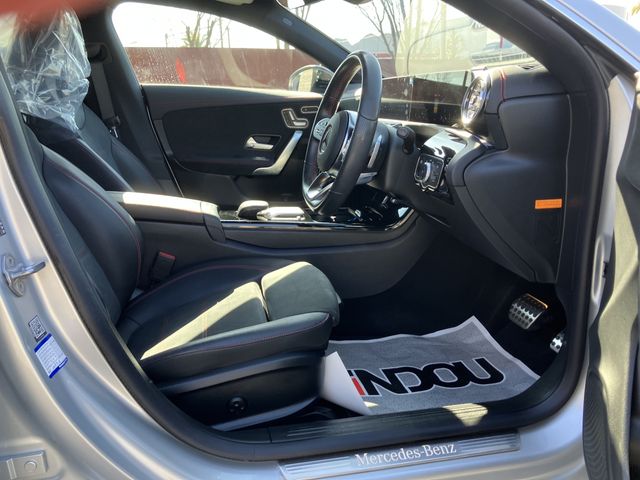 MERCEDES BENZ CLA SH 2021 Image 31