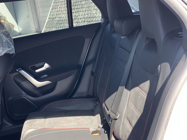 MERCEDES BENZ CLA SH 2021 Image 31