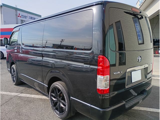 TOYOTA HIACE VAN 2WD 2019 Image 31