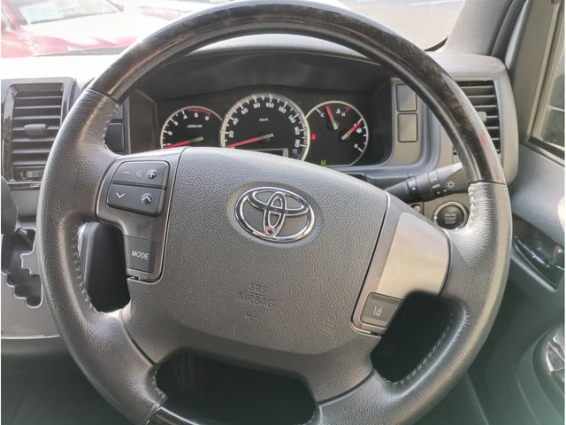 TOYOTA HIACE VAN 2WD 2019 Image 31