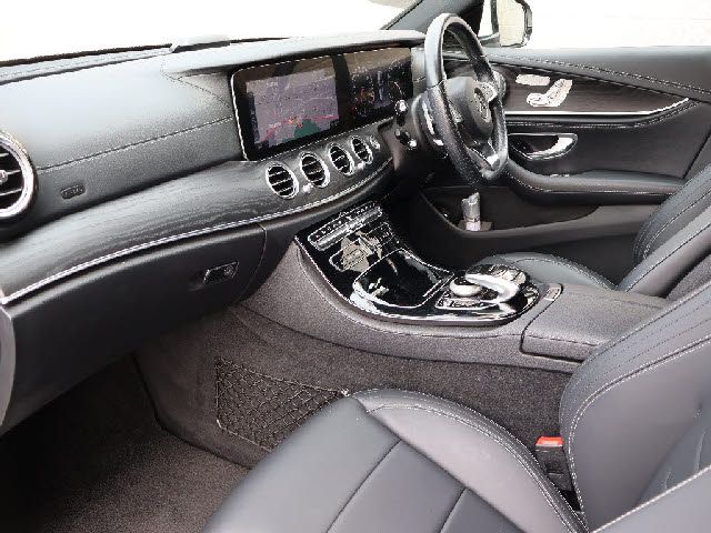 MERCEDES BENZ E CLAS 2017 Image 31