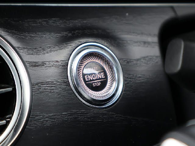 MERCEDES BENZ E CLAS 2017 Image 31