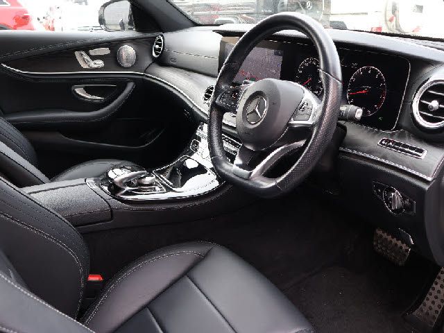MERCEDES BENZ E CLAS 2017 Image 31