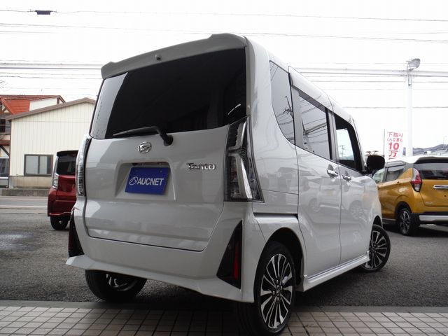 DAIHATSU TANTO CUSTOM 4WD 2022 Image 31