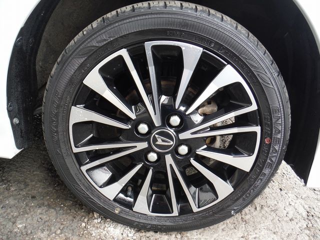 DAIHATSU TANTO CUSTOM 4WD 2022 Image 31