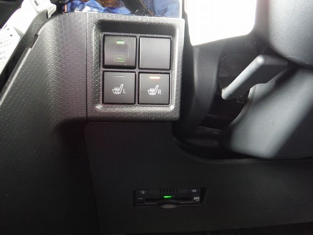 DAIHATSU TANTO CUSTOM 4WD 2022 Image 31