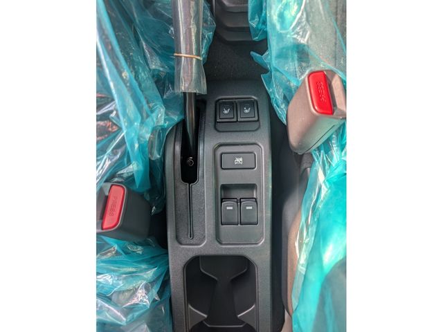 SUZUKI JIMNY NOMADE 2026 Image 31