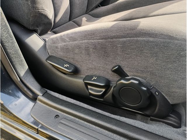 MITSUBISHI DIAMANTE 4WD 1994 Image 31