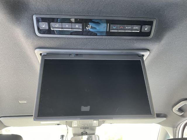 TOYOTA VOXY HYBRID 2022 Image 31