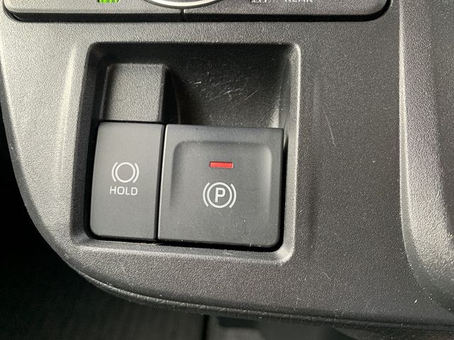 DAIHATSU TANTO FAN CROSS 2024 Image 31