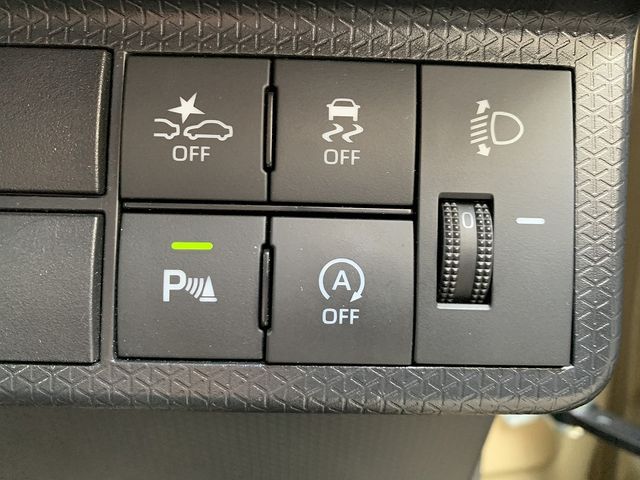 DAIHATSU TANTO FAN CROSS 2024 Image 31