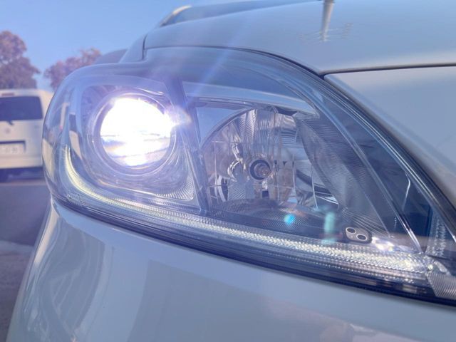 TOYOTA PRIUS PHV 2015 Image 31